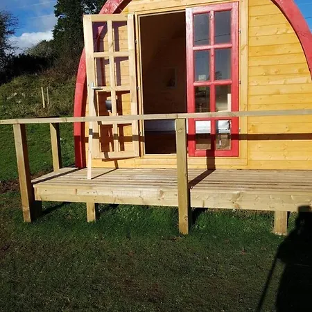 Lovely Glamping Dream Pod In Cornwall St Austell